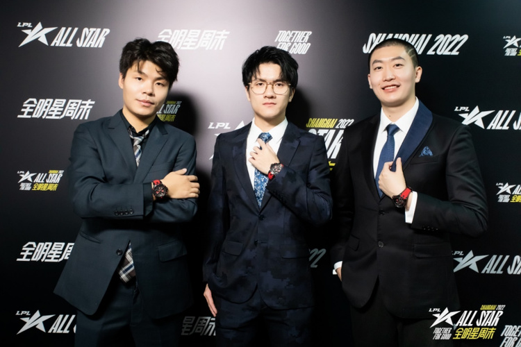 【新闻稿】罗杰杜彼roger dubuis特别呈现2022年英雄联盟职业联赛lpl名人堂荣耀加冕续写传奇(3)(1)880