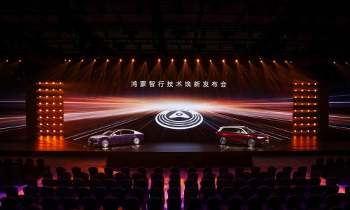 尊界S800携顶尖激光雷达，重构百万级豪华车的市场定义